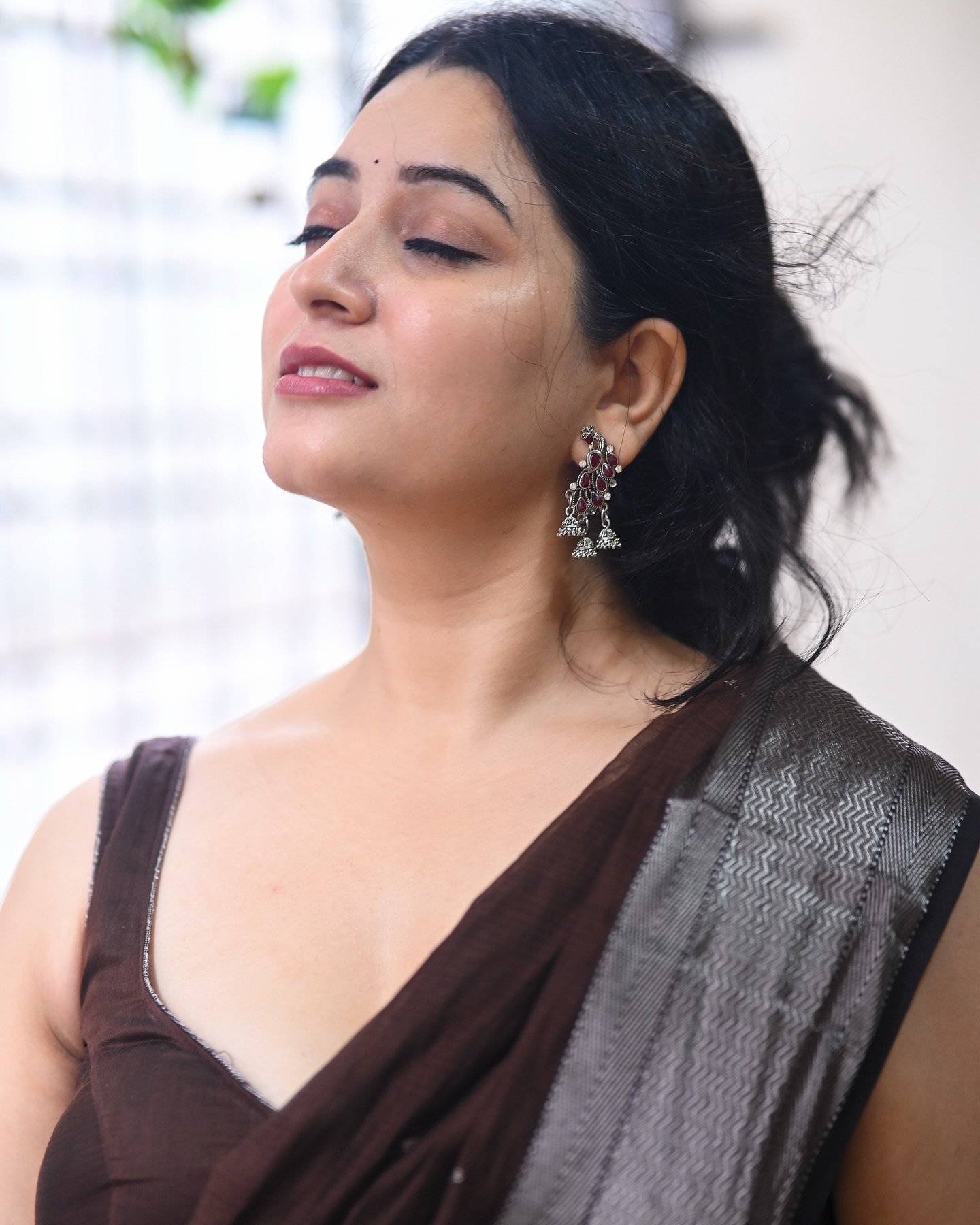 Kanduri Sudha Hot Photos in Saree (26)