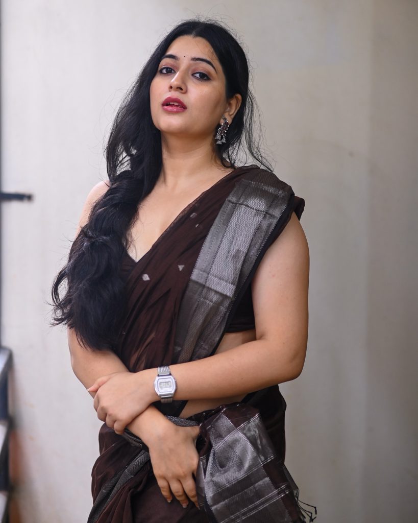 Cultural fashion meets modern photography in Kanduri Sudha's saree portrait
