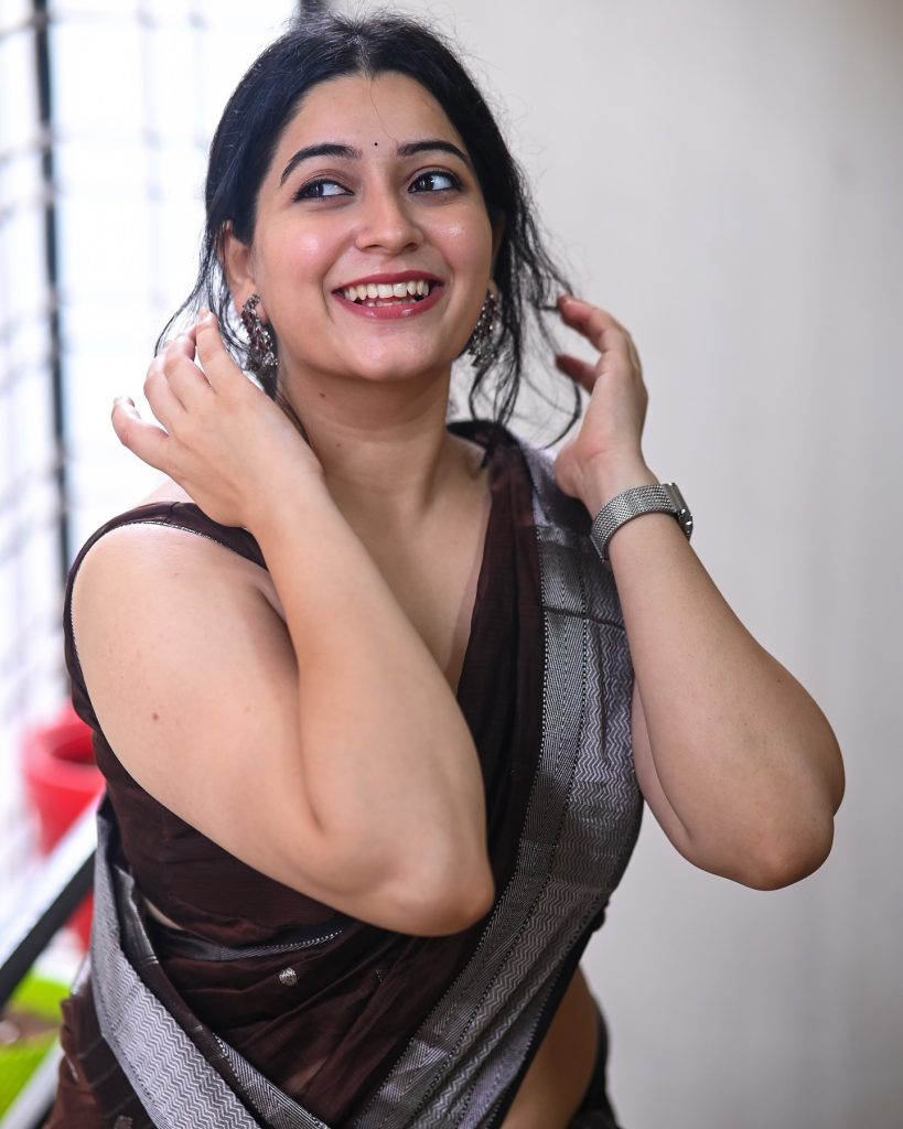 Cultural fashion meets modern photography in Kanduri Sudha's saree portrait