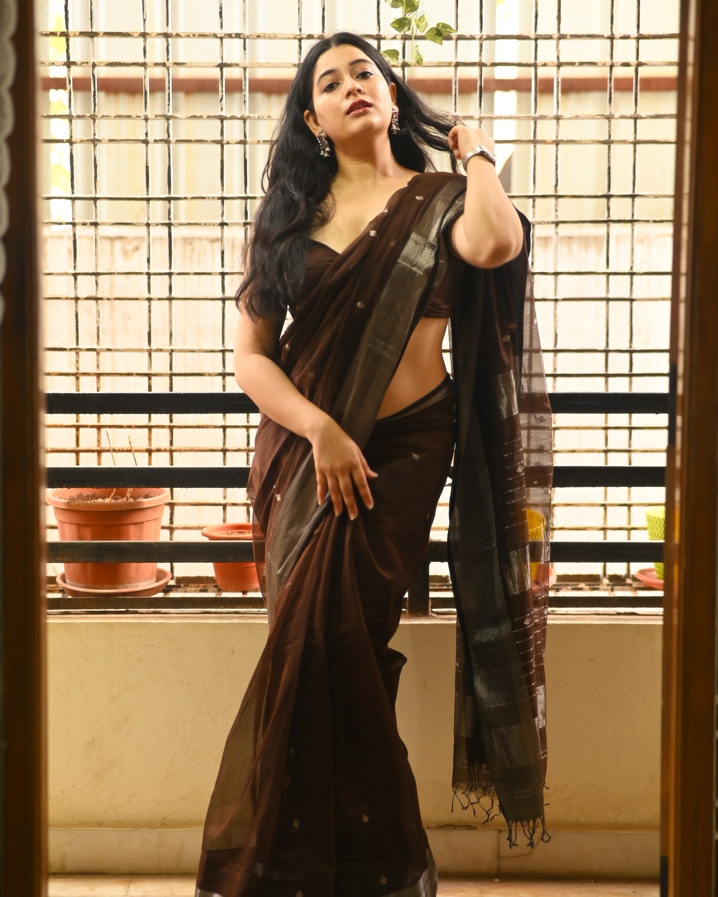 Kanduri Sudha Hot Photos in Saree (7)