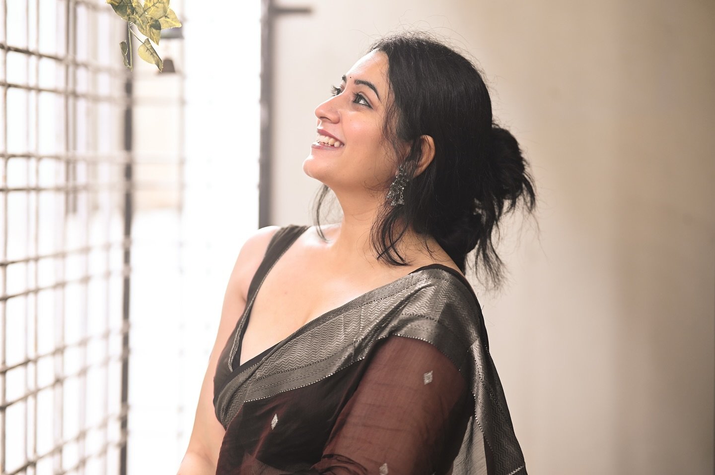 Kanduri Sudha Hot Photos in Saree (8)