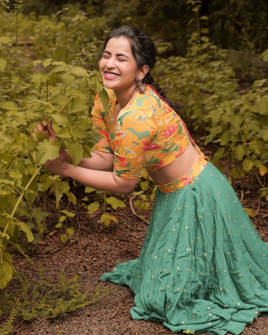 Organic outdoor environment complements Komalee Prasad's genuine expressions