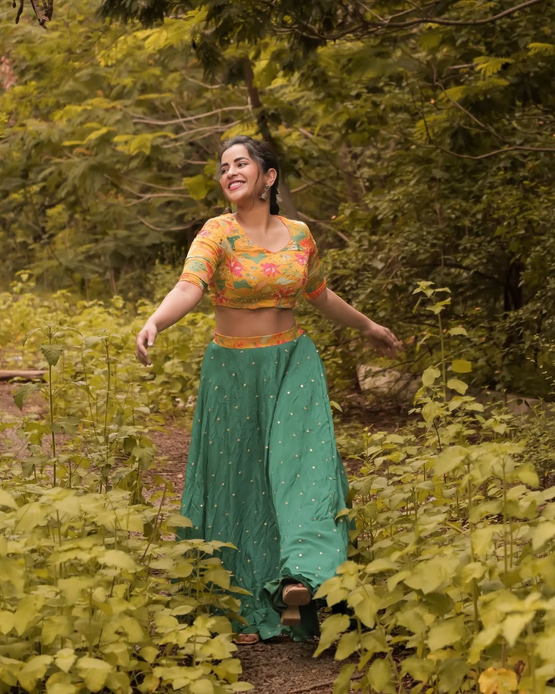 Organic outdoor environment complements Komalee Prasad's genuine expressions