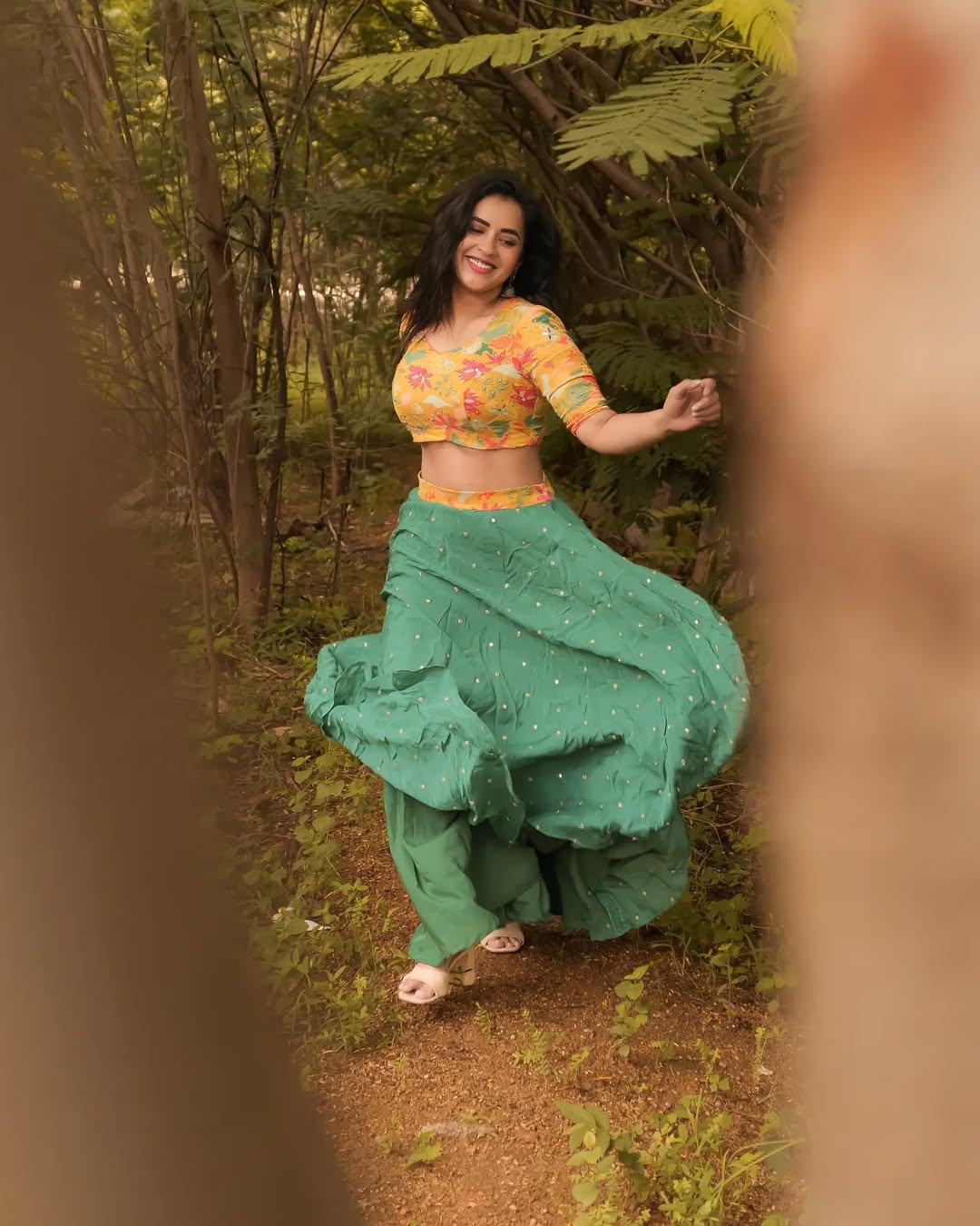 Organic outdoor environment complements Komalee Prasad's genuine expressions