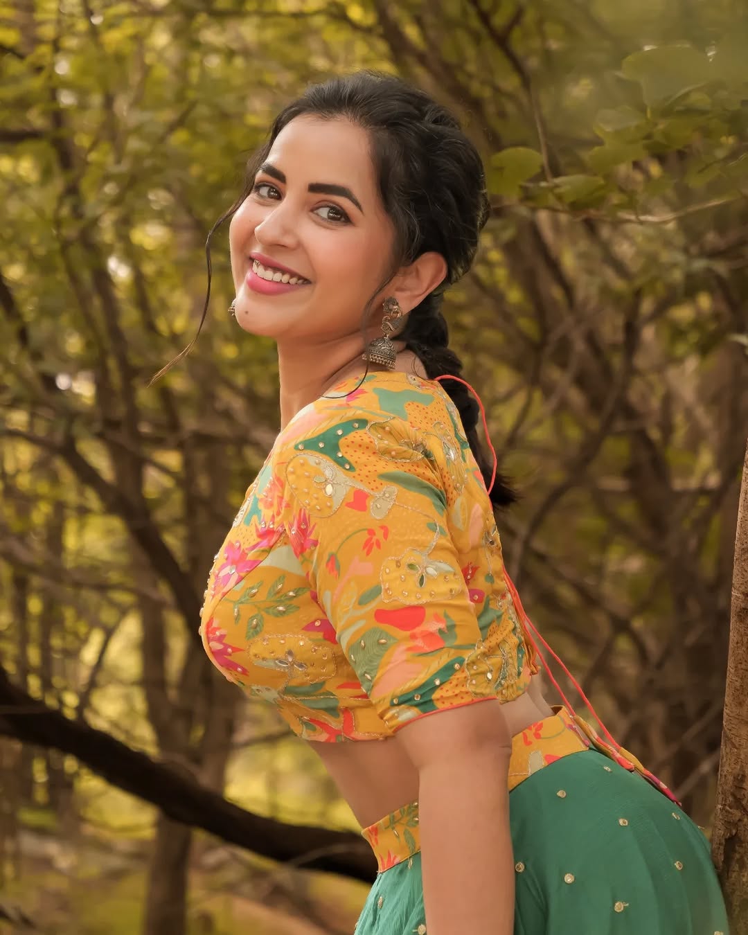 Beautiful nature backdrop creates harmony with Komalee Prasad's natural appeal