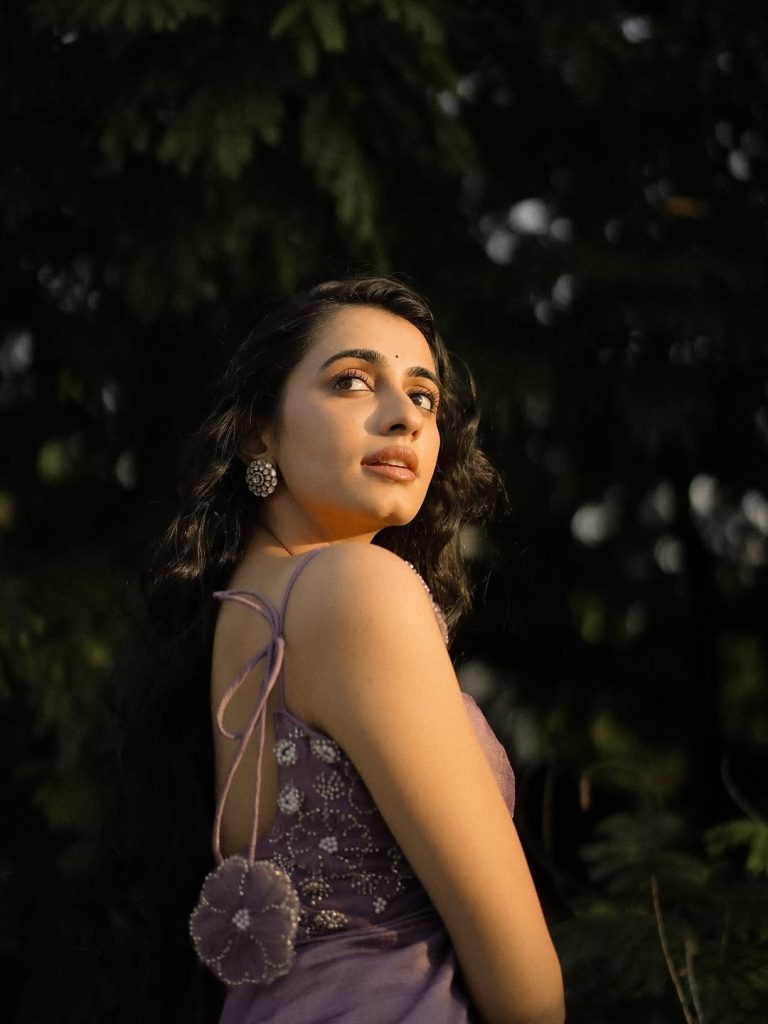 Glamorous saree styling creates sophisticated elegance for Maanasa Choudhary's portrait