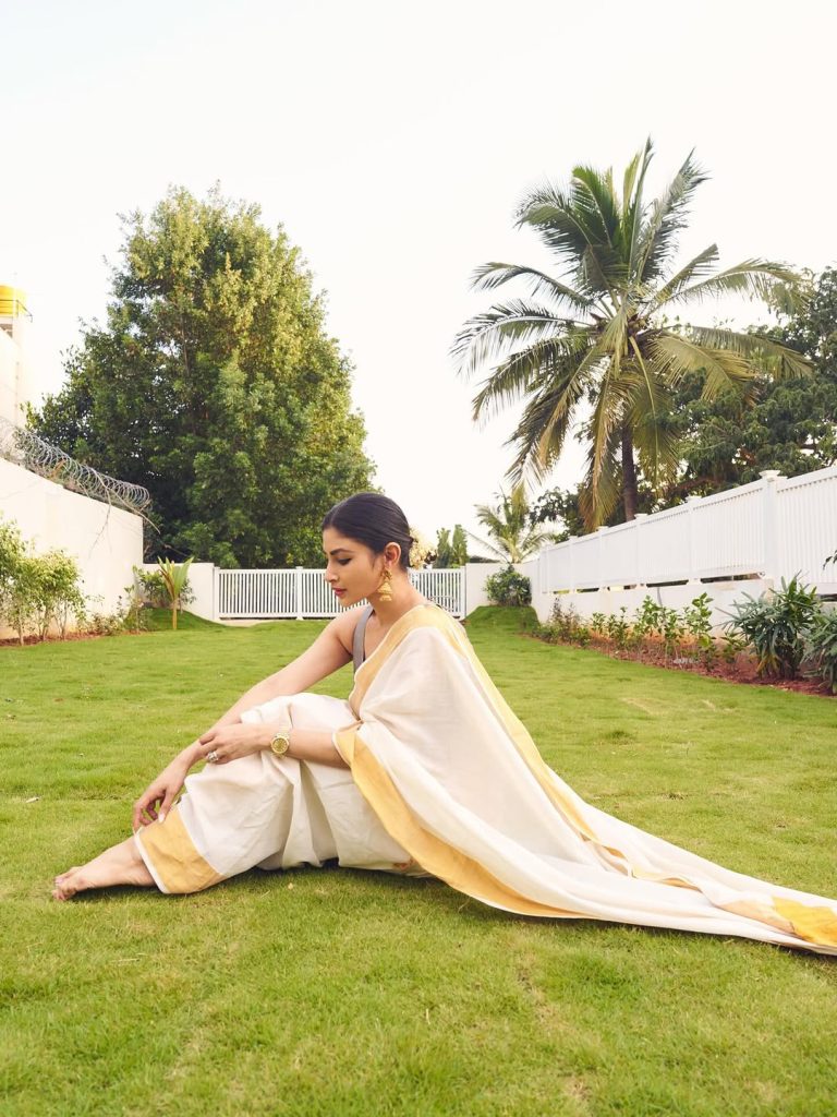 Traditional white draping showcases Mouni Roy's respect for Indian heritage