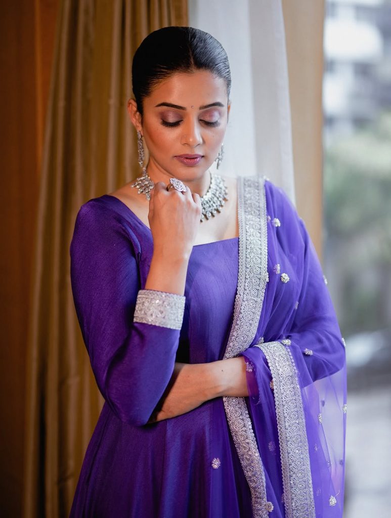 Charming blue chudidhar reflects Priyamani's enduring traditional appeal