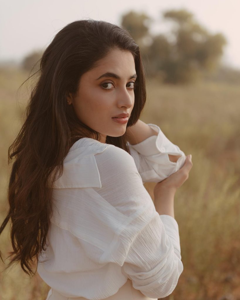 Natural lighting accentuates Priyanka Mohan's adorable expressions beautifully