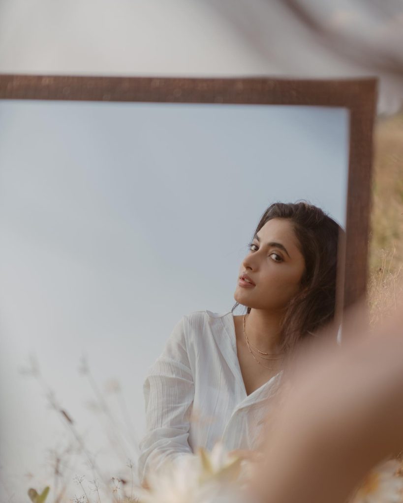 Priyanka Mohan's genuine smile radiates warmth in casual setting