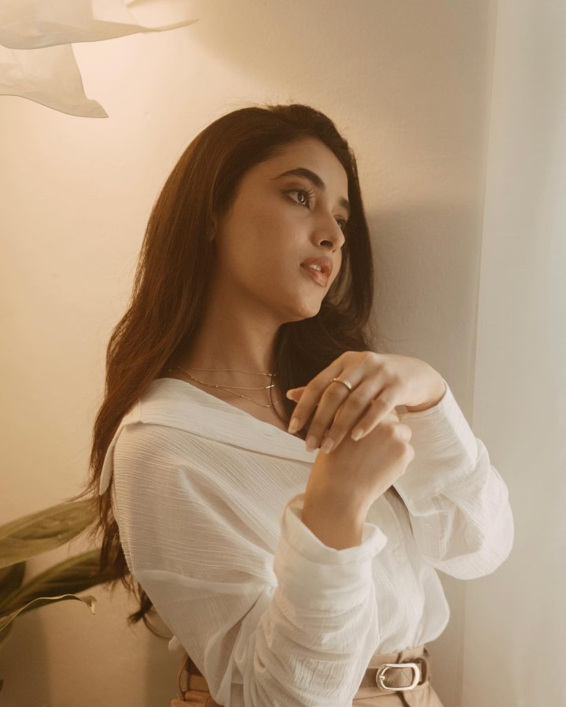Candid moments showcase Priyanka Mohan's endearing personality traits
