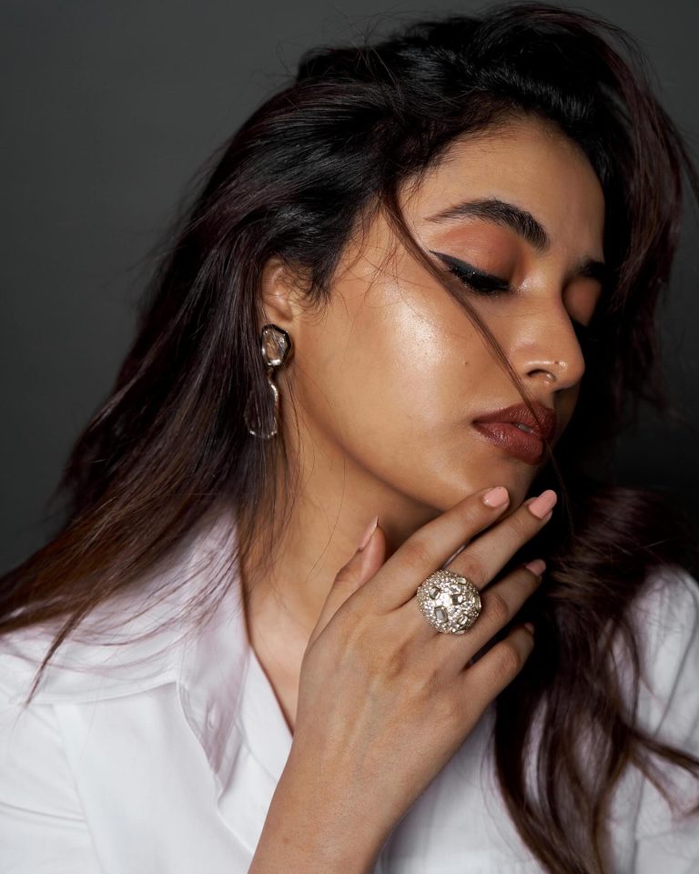 Striking monochrome pattern creates bold fashion statement for Priyanka Mohan