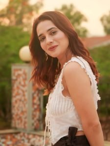 Trendy white crop top creates major fashion goals for Priyanka Rewri