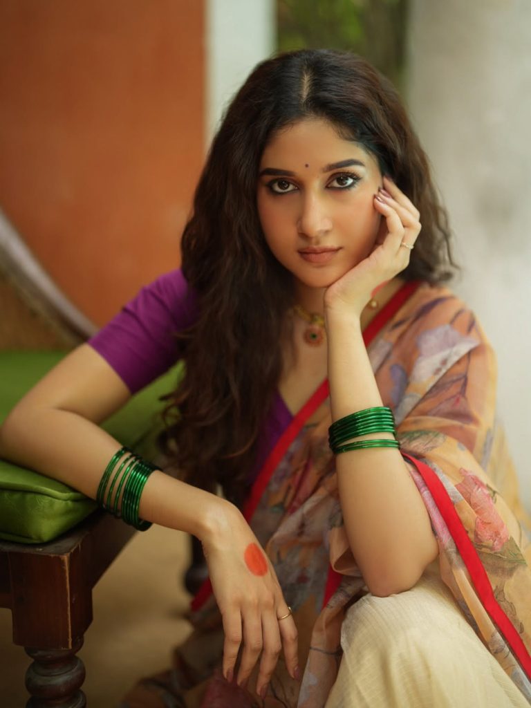 Rabiya Khatoon embodies heritage beauty in stunning traditional ensemble
