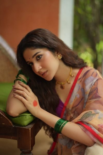 Traditional styling creates gorgeous cultural elegance for Rabiya Khatoon