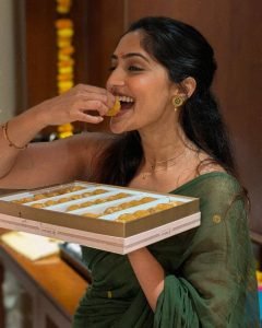 Reba Monica John embodies passion for traditional wear in striking green saree