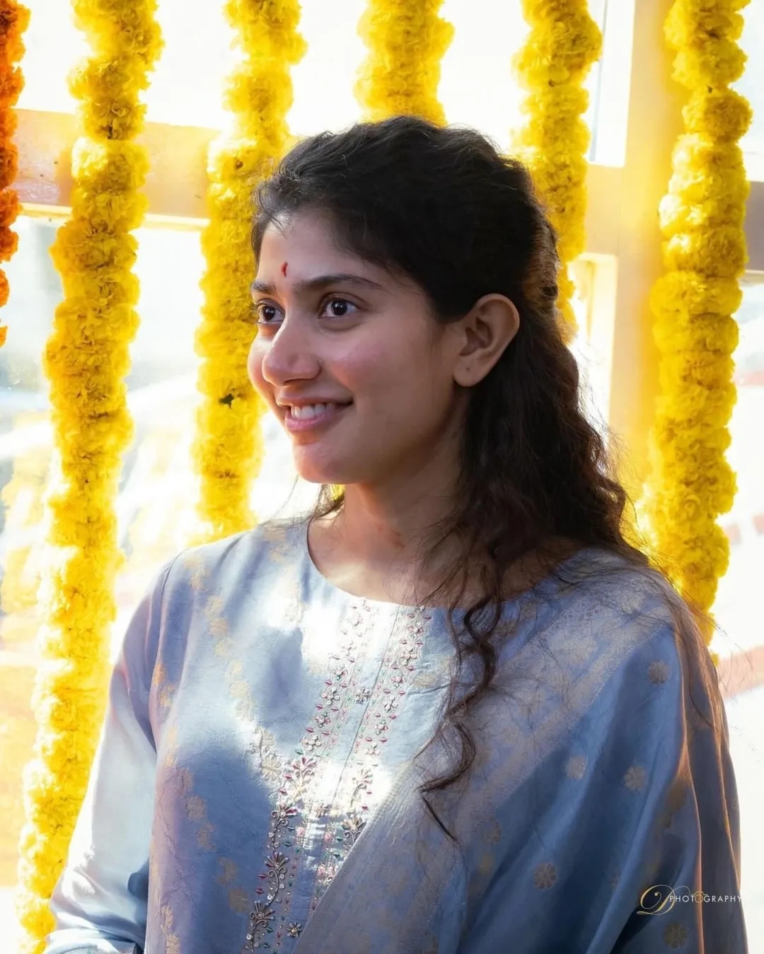 Natural charm captured at Sai Pallavi's important film promotional function
