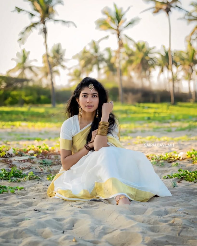 Coastal traditional photography showcases Sai Pallavi's innovative approach