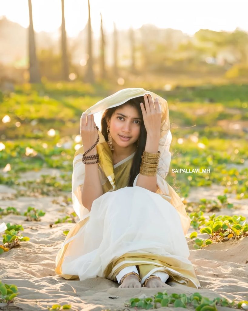 Coastal traditional photography showcases Sai Pallavi's innovative approach