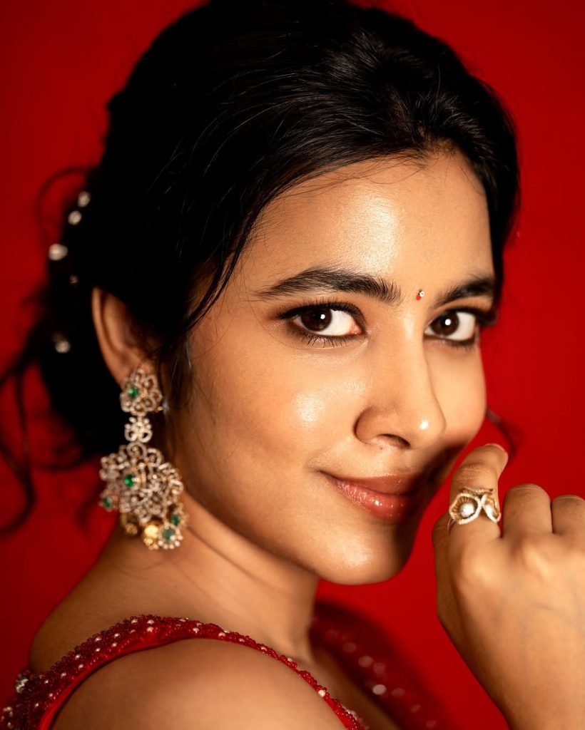 Dramatic red color choice emphasizes Shivani Nagaram's fearless fashion approach