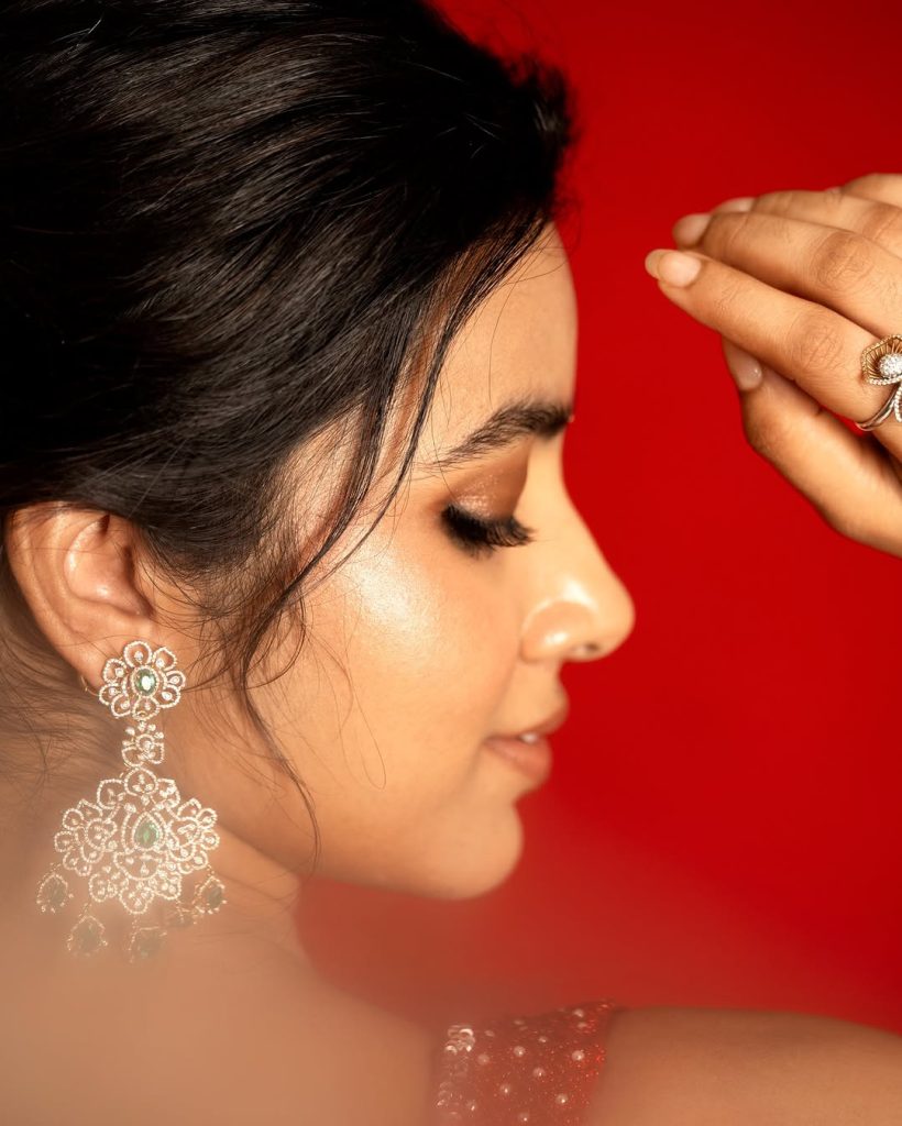 Dramatic red color choice emphasizes Shivani Nagaram's fearless fashion approach
