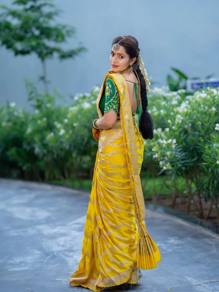 Shobha Shetty embodies cultural grace in stunning yellow traditional ensemble