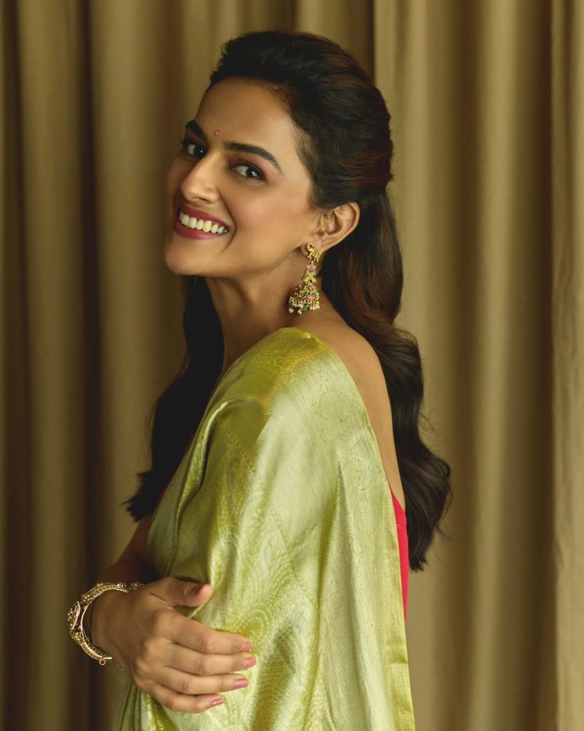 Elegant saree styling creates beautiful sophistication for Shraddha Srinath