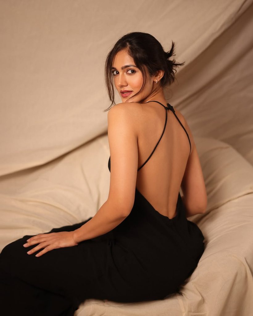 Simran Choudhary radiates natural beauty in professional photography session