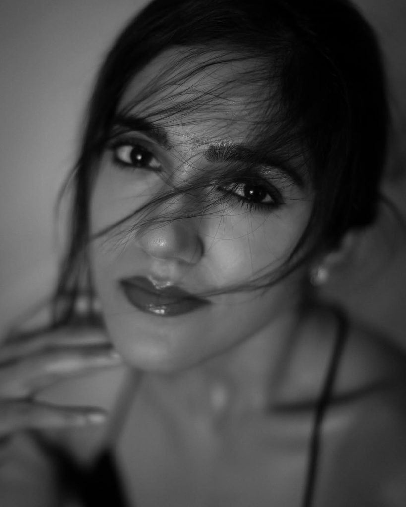 Simran Choudhary radiates natural beauty in professional photography session
