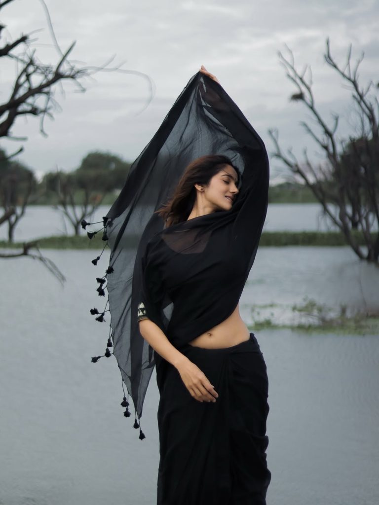 Simran Choudhary embodies confidence in striking black traditional ensemble