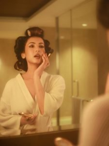 Natural beauty shines through Sonal Chauhan's minimal after-shower look