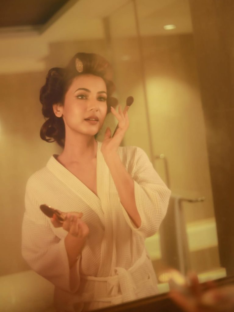 Fresh white styling captures Sonal Chauhan's authentic post-shower glow
