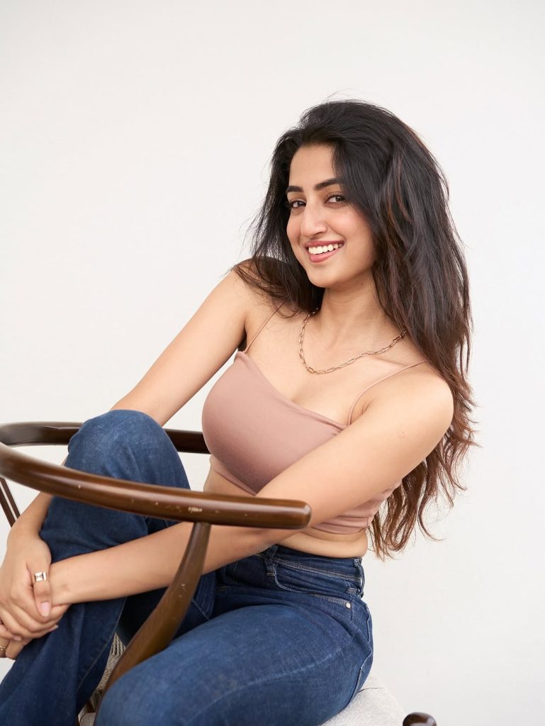 Natural casual styling creates approachable charm for Sushmita Shetty's portrait