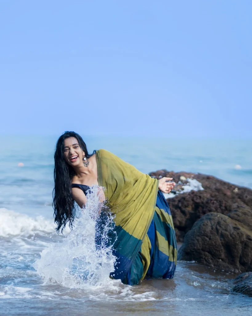 Ocean breeze flows through Trupti Ravindra's saree creating dynamic movement