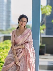Studio lighting on Ashika Ranganath classic pink silk saree