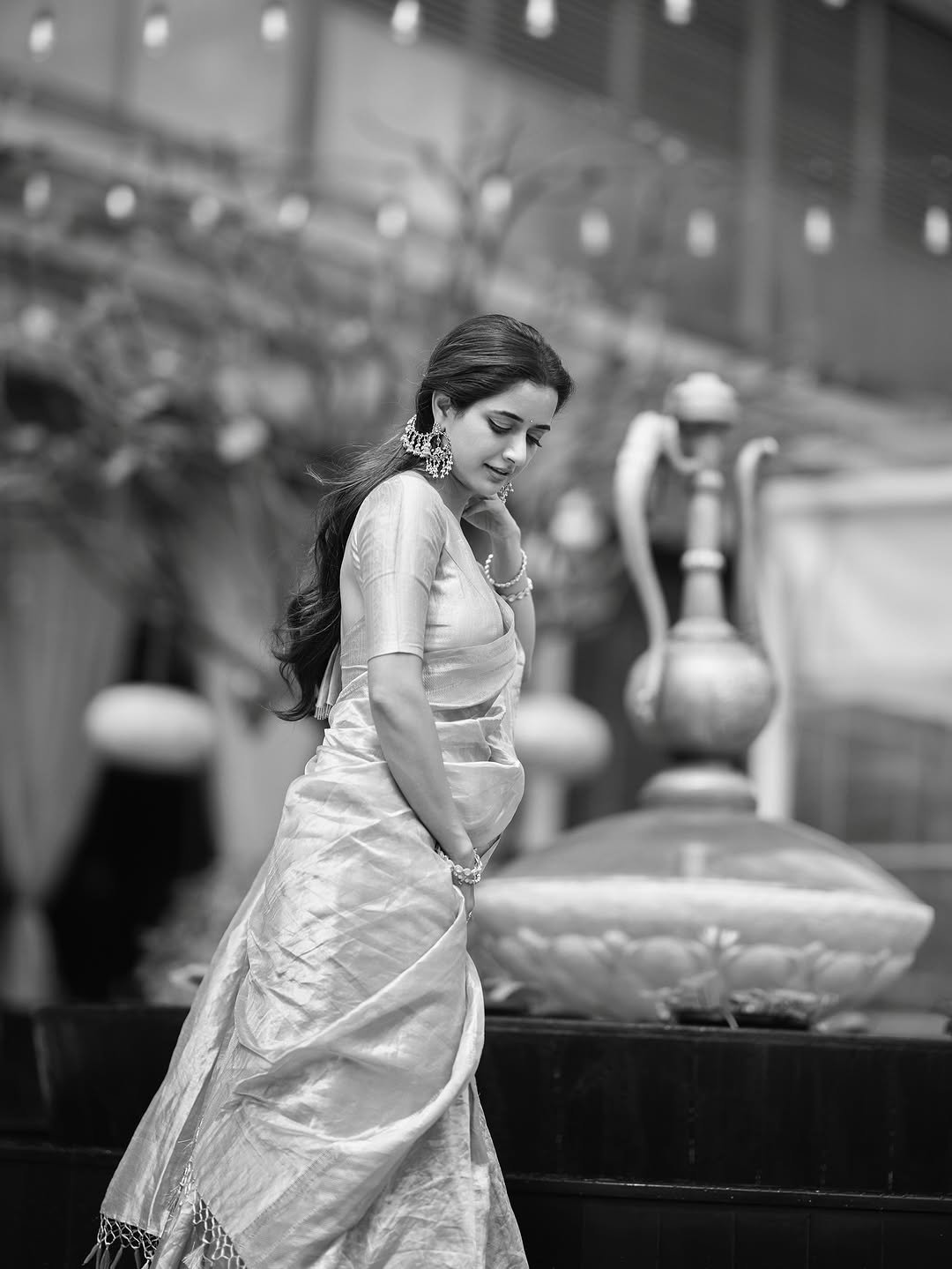 Ashika Ranganath Pink Silk Saree Traditional Photoshoot Elegant Look (14)