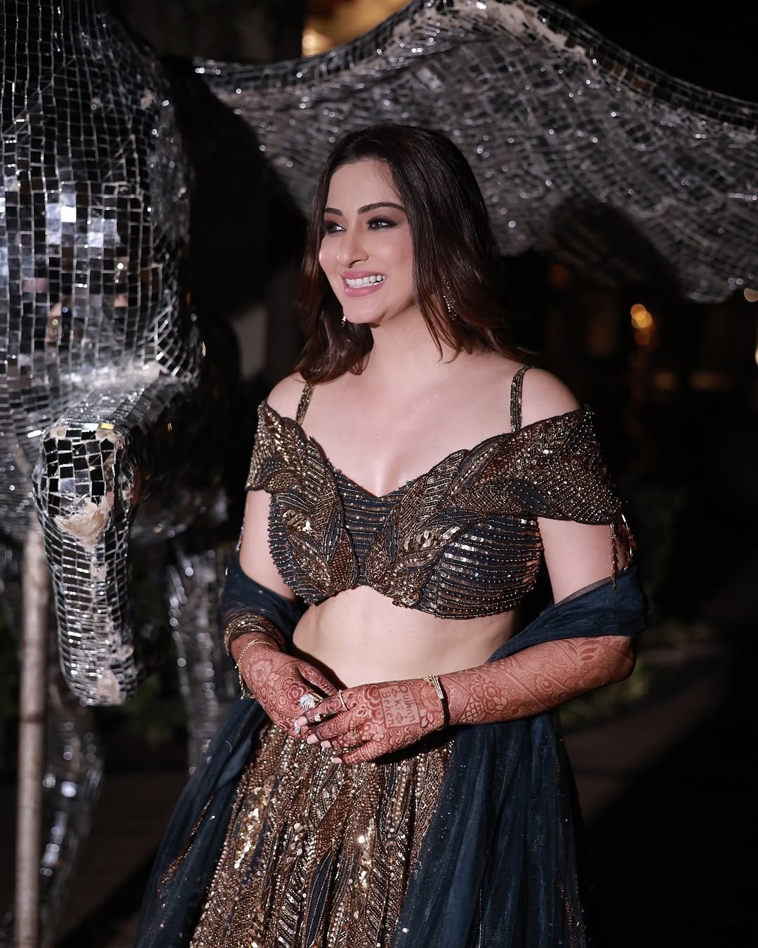 Eshanya Maheshwari embellished lehenga night portrait (6)