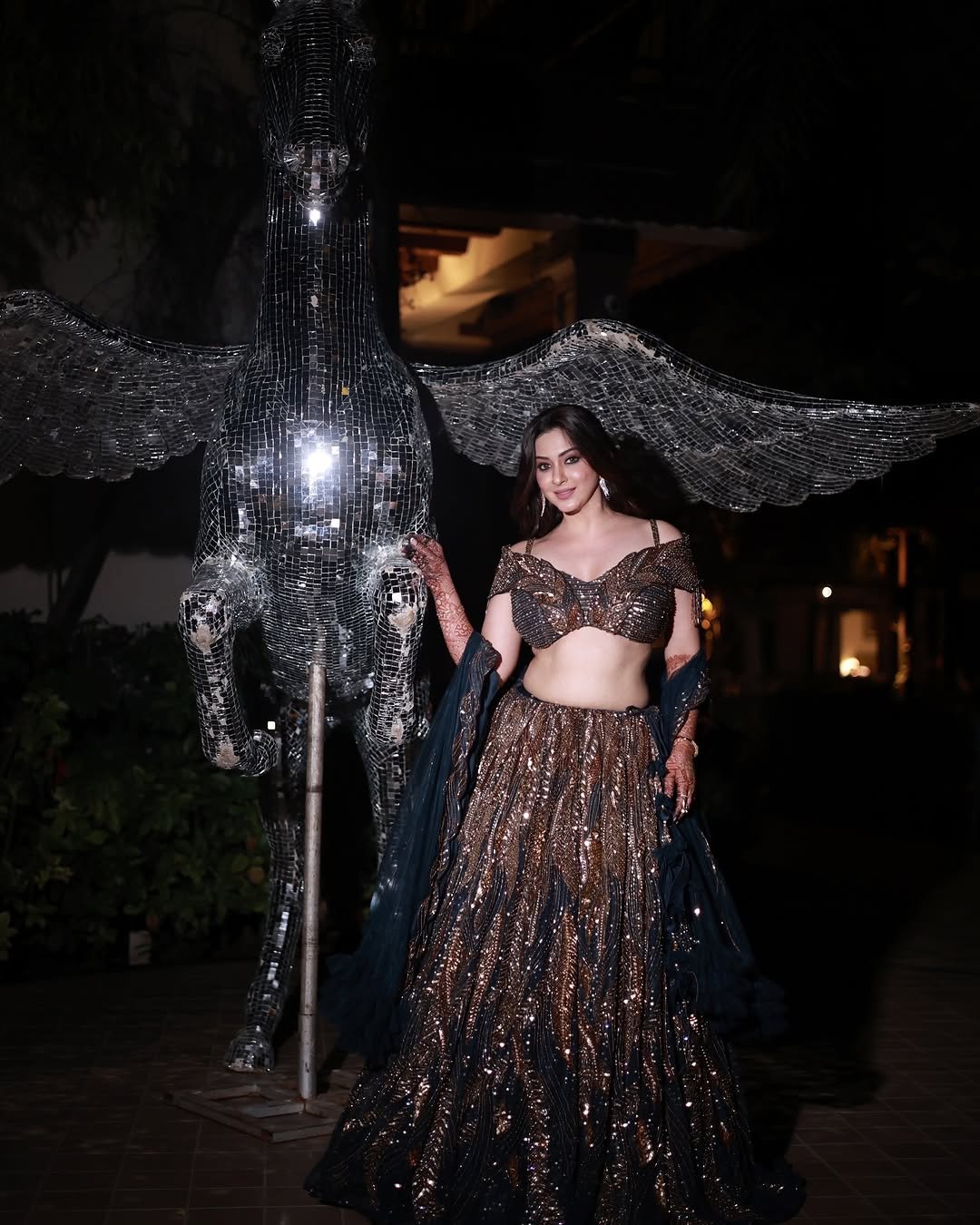 Eshanya Maheshwari embellished lehenga night portrait (9)