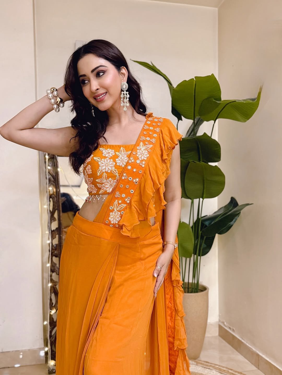 Eshanya Maheshwari orange ruffle saree indoor smile Collection (14)