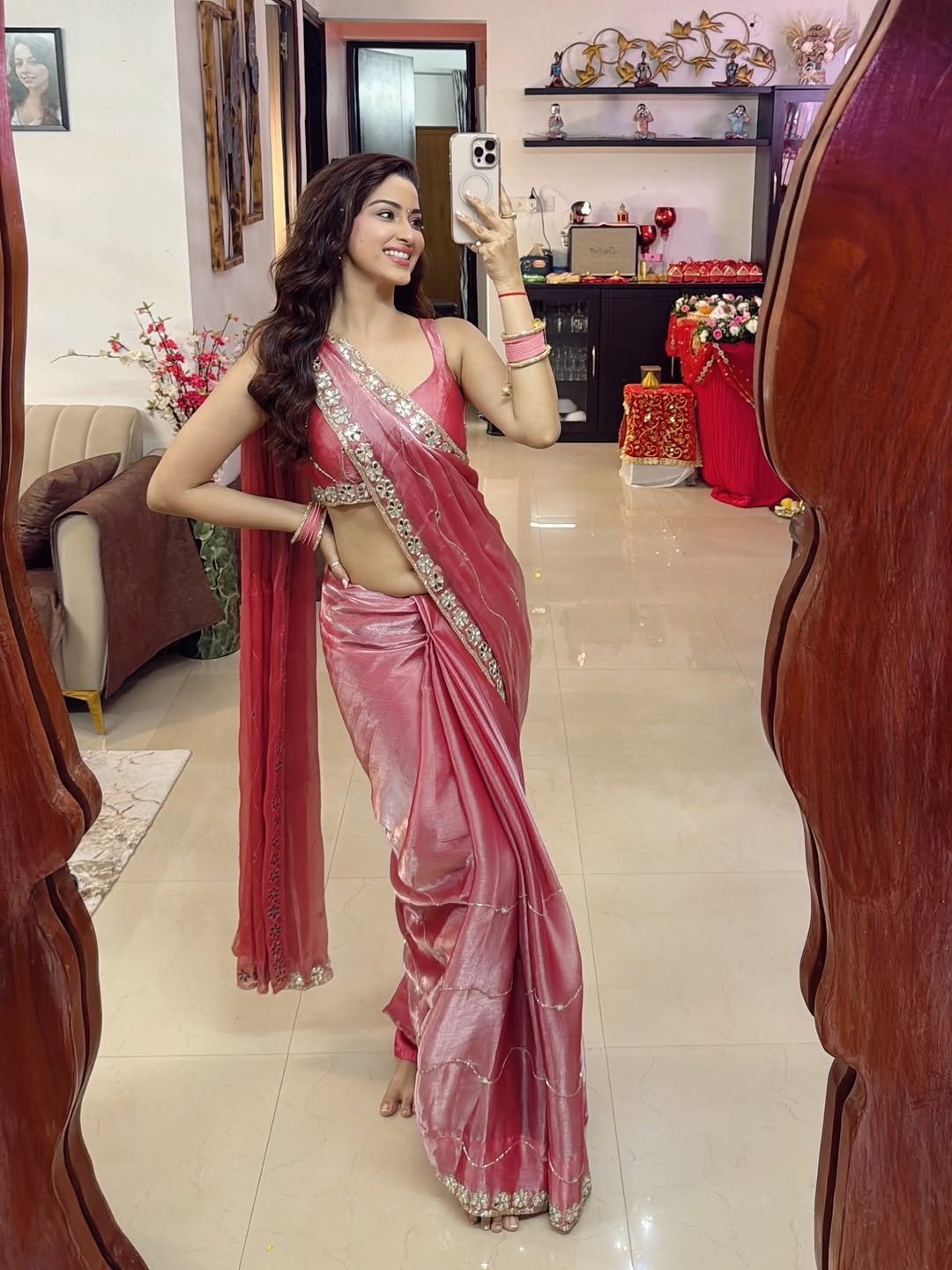 Eshanya Maheshwari pink saree Ganesh puja blessings Gallery (14)