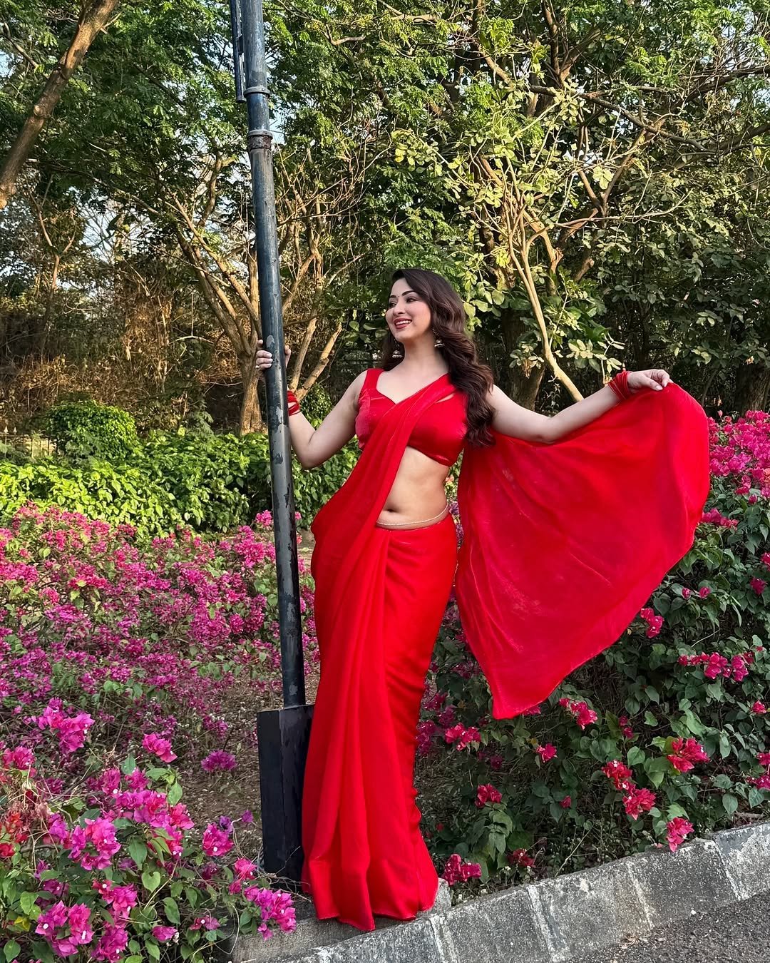 Eshanya Maheshwari red saree garden Photos (13)