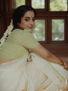 Natural window lighting on Namitha Pramod traditional jasmine flowers