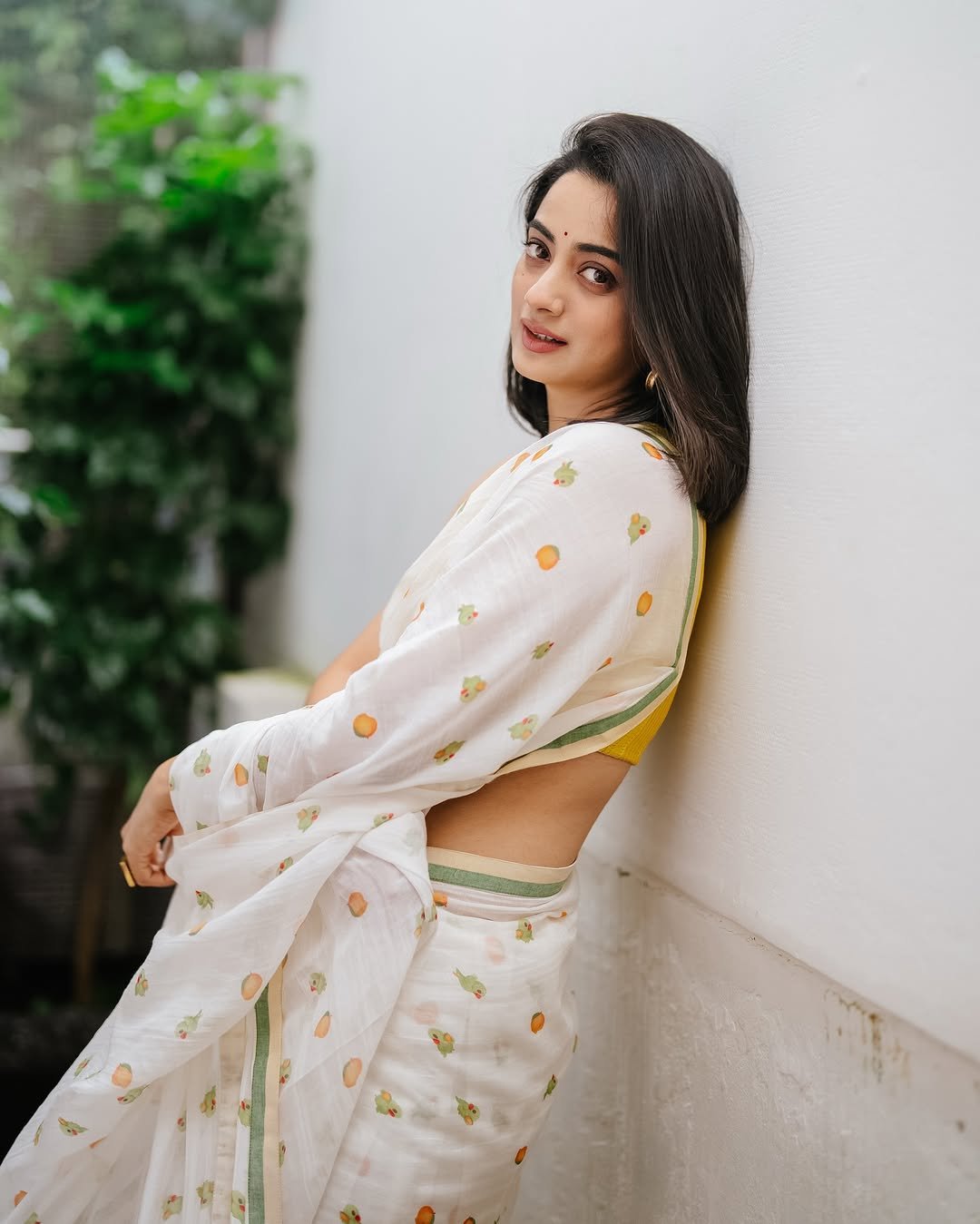 Namitha Pramod lemon blouse white printed saree garden smile Photos (4)
