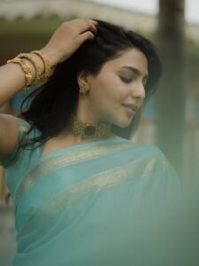 Aishwarya Lekshmi Beautiful in Blue Soft Silk Saree Photos (16)