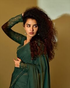 Anupama Parameswaran Stunning in Green Polka Dot Dress (10)