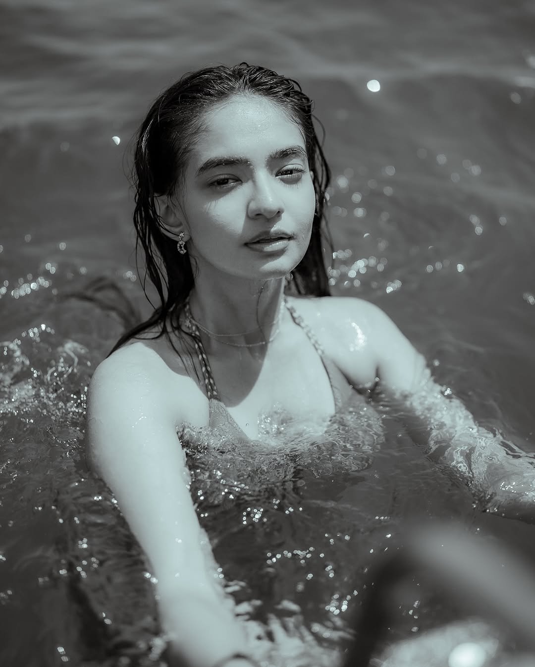 Anushka Sen Blue Swimsuit on Yacht – Summer Sea Glam (6)