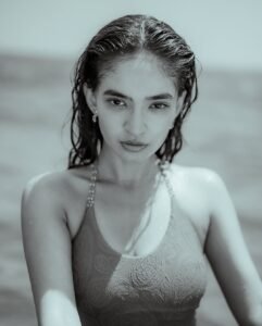 Anushka Sen Blue Swimsuit on Yacht – Summer Sea Glam (9)