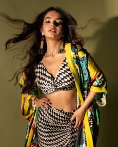 Anushka Sen Bold Geometric Co-Ord Set Fashion Shoot (11)