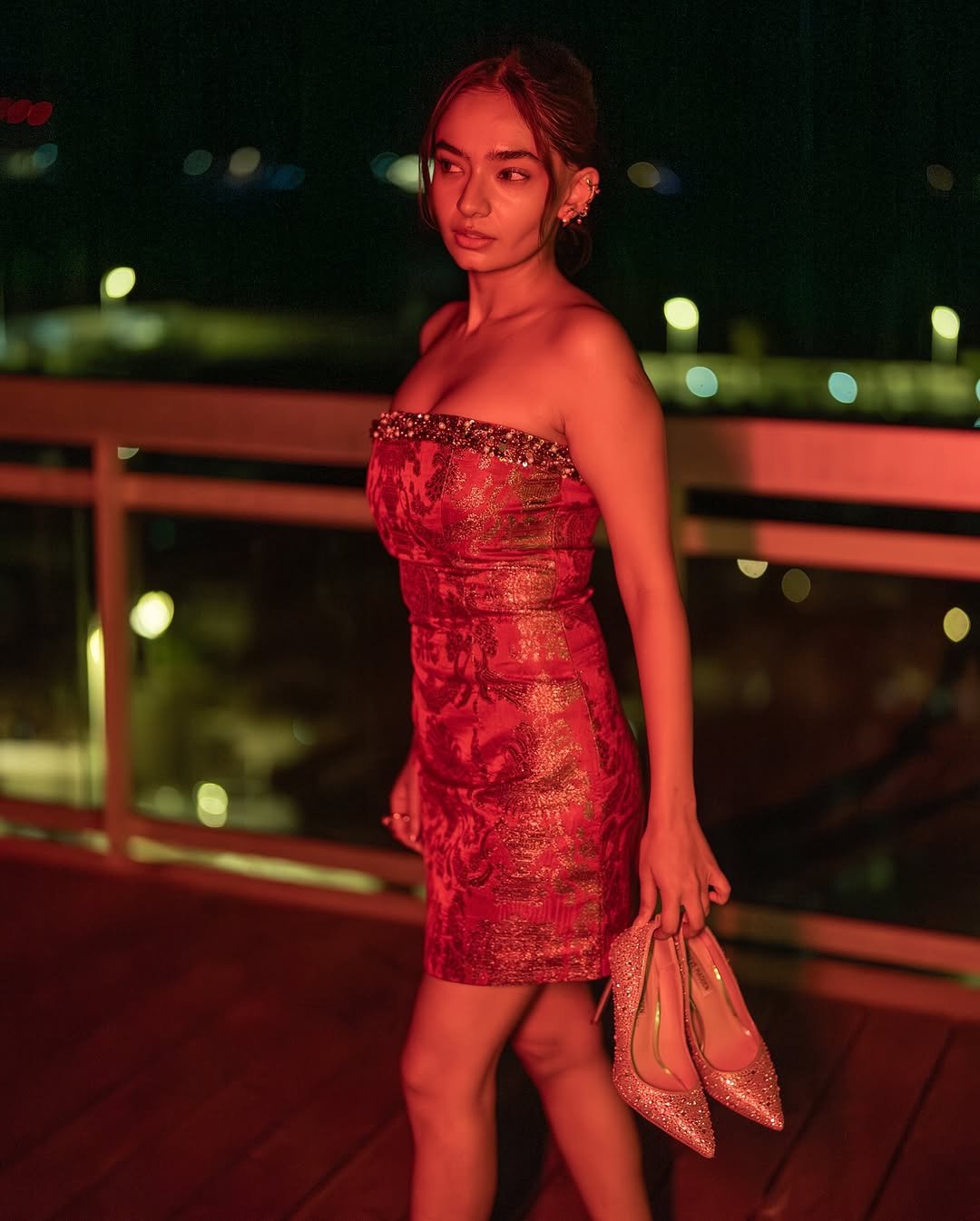 Anushka Sen Bold Red Strapless Mini Dress – Party Night Elegance (1)