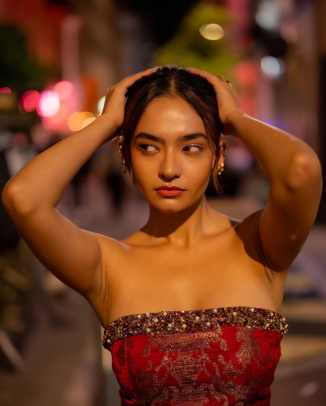 Anushka Sen Bold Red Strapless Mini Dress – Party Night Elegance (2)